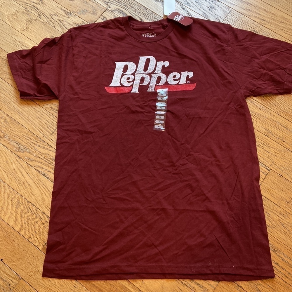 Men's Dr Pepper Short Sleeve Graphic T-Shirt
- Maroon